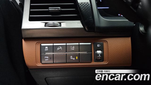 KG Mobility (SsangYong) Rexton Sports Khan Diesel 2.2 4WD Noblesse (5-Link) 2020 — фото 16
