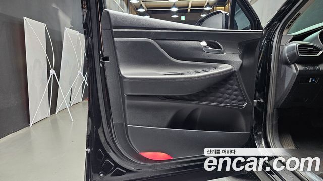 Hyundai Santa Fe Diesel 2.2 2WD Premium 2021 — фото 24