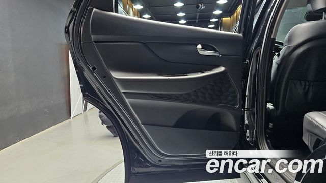 Hyundai Santa Fe Diesel 2.2 2WD Premium 2021 — фото 25