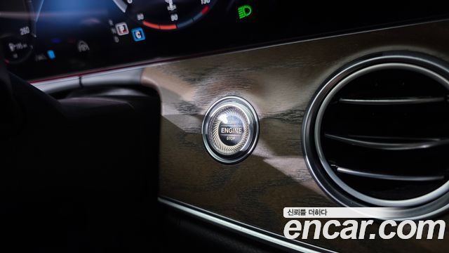 Mercedes-Benz E-Class (W213) E250 Exclusive 2021 — фото 17