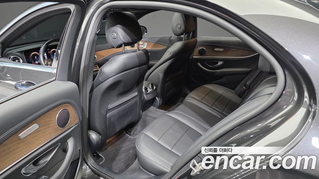 Mercedes-Benz E-Class (W213) E250 Exclusive 2021 — фото 26
