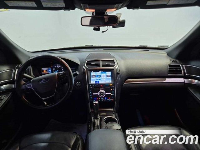 Ford Explorer 2.3 Limited 4WD 5th 2017 — фото 7