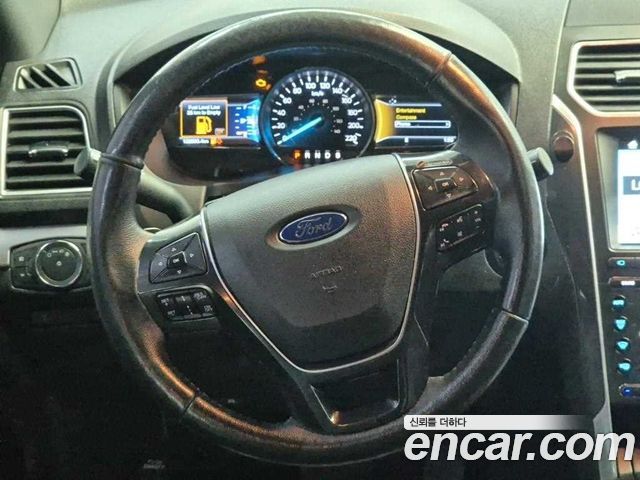 Ford Explorer 2.3 Limited 4WD 5th 2017 — фото 9