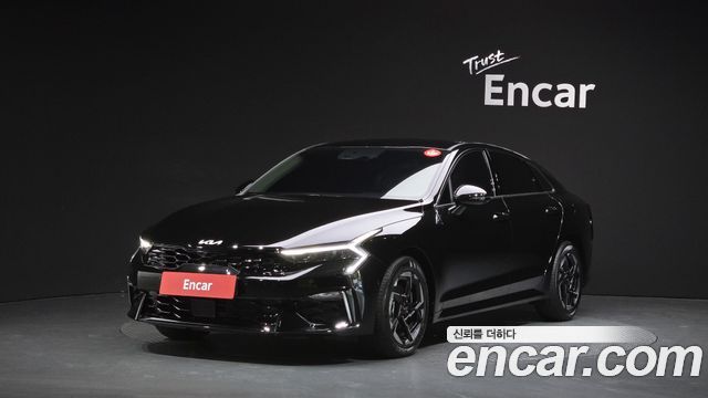 Kia K5 (III) 2.0 Noblesse 2025 — фото 1