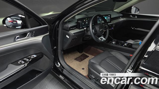 Kia K5 (III) 2.0 Noblesse 2025 — фото 10