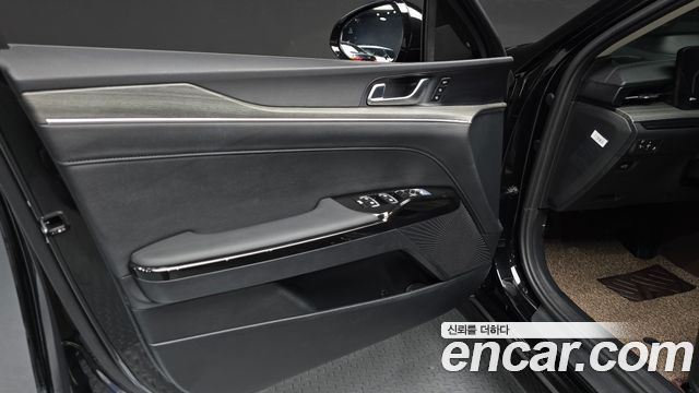Kia K5 (III) 2.0 Noblesse 2025 — фото 24