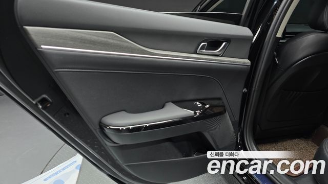Kia K5 (III) 2.0 Noblesse 2025 — фото 25