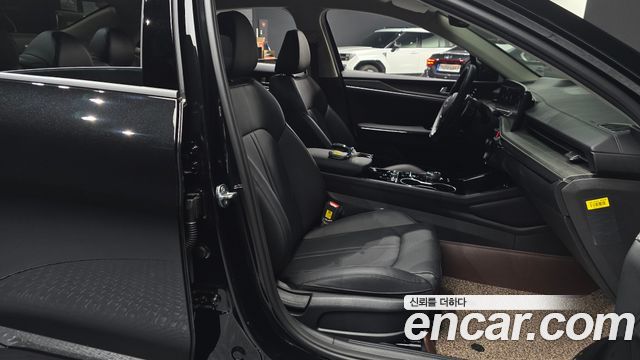 Kia K5 (III) 2.0 Noblesse 2025 — фото 26