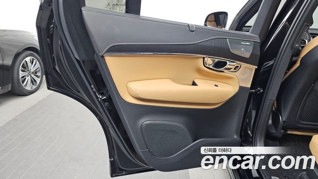 Volvo XC90 (II) T8 Inscription Hybird 2021 — фото 25
