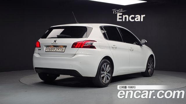 Peugeot 308 (II) 1.5 BlueHDi Allure 2019 — фото 2
