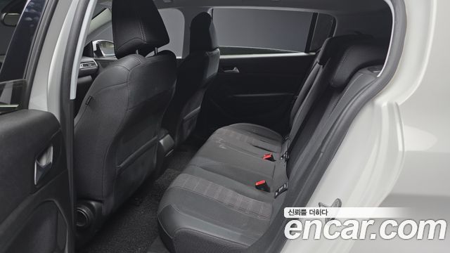 Peugeot 308 (II) 1.5 BlueHDi Allure 2019 — фото 11