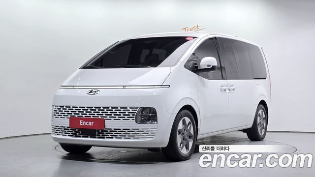 Hyundai Staria 4WD Tourer 9-Seater Modern 2022 — фото 1