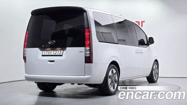 Hyundai Staria 4WD Tourer 9-Seater Modern 2022 — фото 2