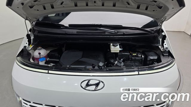 Hyundai Staria 4WD Tourer 9-Seater Modern 2022 — фото 6
