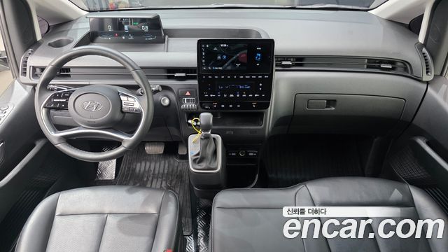 Hyundai Staria 4WD Tourer 9-Seater Modern 2022 — фото 7