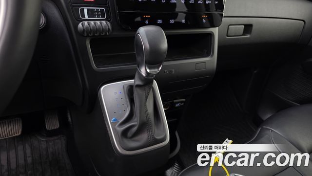 Hyundai Staria 4WD Tourer 9-Seater Modern 2022 — фото 9