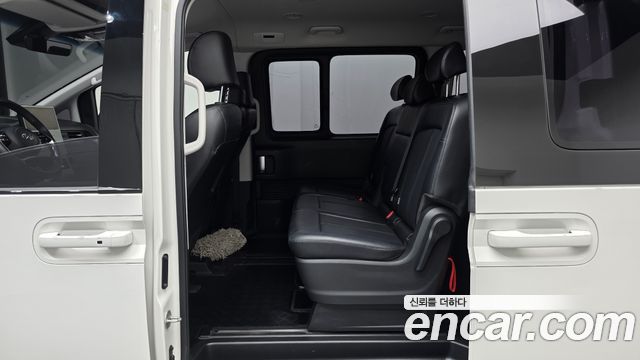 Hyundai Staria 4WD Tourer 9-Seater Modern 2022 — фото 12