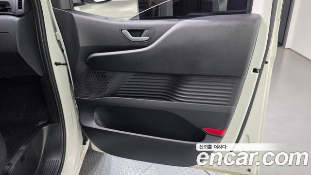 Hyundai Staria 4WD Tourer 9-Seater Modern 2022 — фото 24