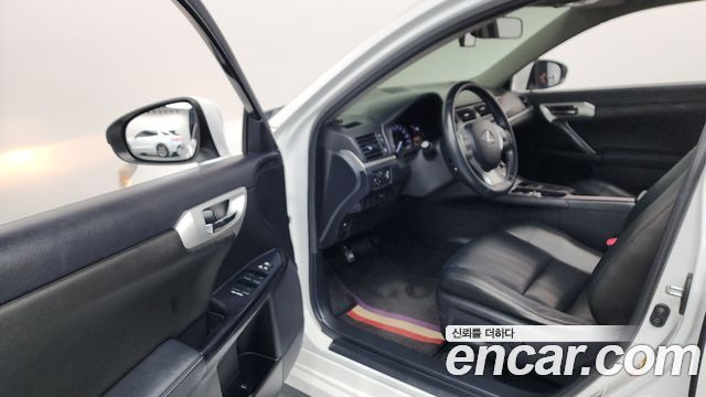 Lexus CT200h 1.8 Compact Trendy ZWA10 2011 — фото 10