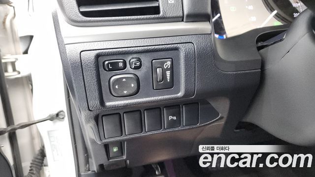 Lexus CT200h 1.8 Compact Trendy ZWA10 2011 — фото 16