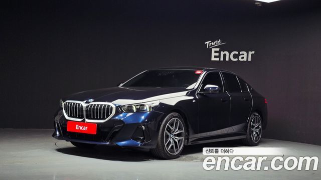 BMW 5 Series (G60) 520i M Sport 2025 — фото 1