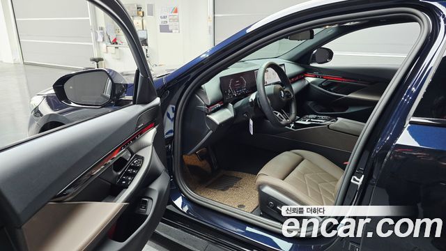 BMW 5 Series (G60) 520i M Sport 2025 — фото 10