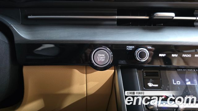 Kia Carnival (IV) Gasoline 9-Seater Prestige 2023 — фото 29