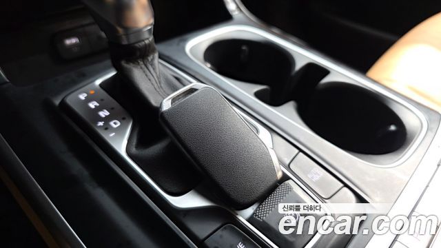 Kia Carnival (IV) Gasoline 9-Seater Prestige 2023 — фото 31