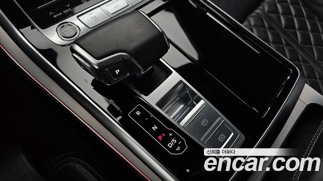 Audi Q8 (4M) 55 TFSI Quattro Premium 2021 — фото 9