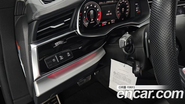 Audi Q8 (4M) 55 TFSI Quattro Premium 2021 — фото 18