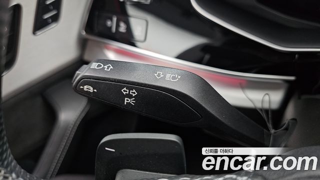 Audi Q8 (4M) 55 TFSI Quattro Premium 2021 — фото 31