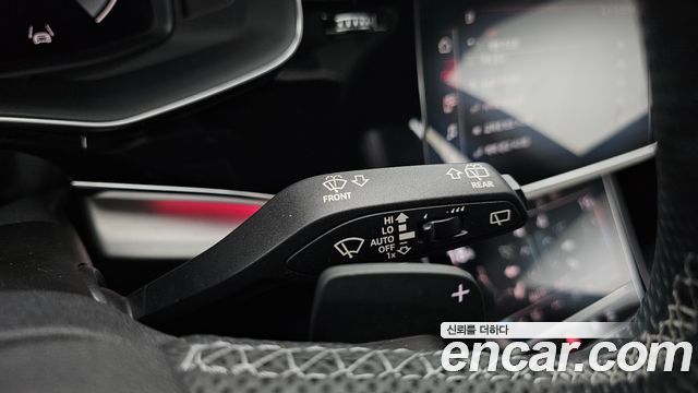 Audi Q8 (4M) 55 TFSI Quattro Premium 2021 — фото 32