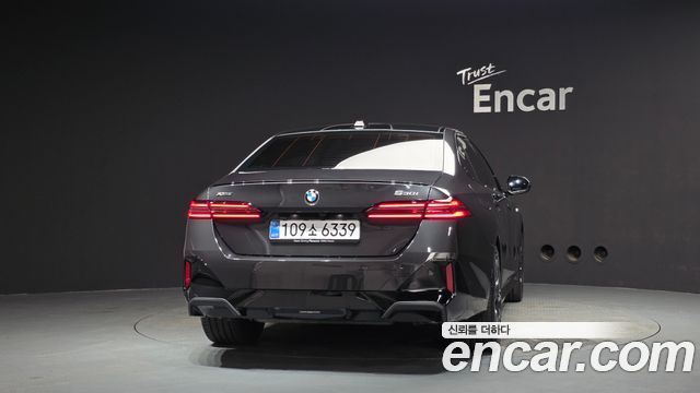 BMW 5 Series (G60) 530i xDrive M Sport Pro Special Edition 2026 — фото 4