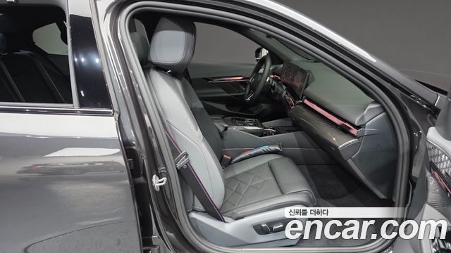BMW 5 Series (G60) 530i xDrive M Sport Pro Special Edition 2026 — фото 12