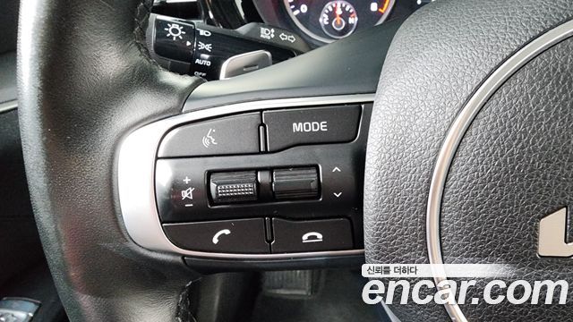 Kia K5 (III) 2.0 Prestige 2023 — фото 16