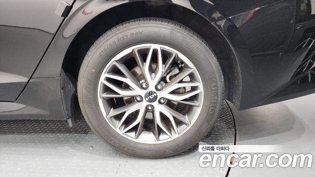 Kia K5 (III) 2.0 Prestige 2023 — фото 21