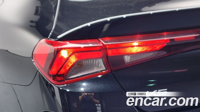 Kia K5 (III) 2.0 Prestige 2023 — фото 23