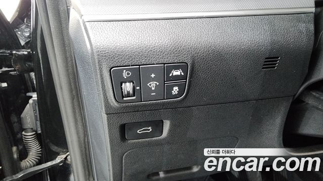 Kia K5 (III) 2.0 Prestige 2023 — фото 27