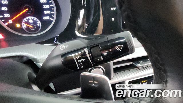 Kia K5 (III) 2.0 Prestige 2023 — фото 28