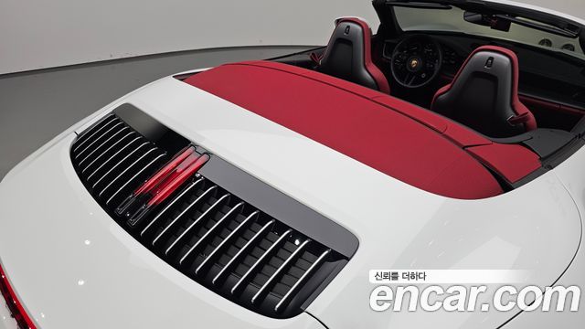 Porsche 911 (992) Carrera 4 Cabriolet 2024 — фото 20