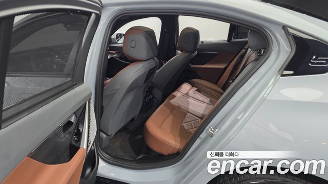 BMW 5 Series (G60) 530e M Sport 2025 — фото 11