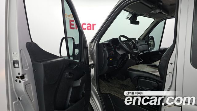 Renault Korea Master 2.3 15-Seater 2020 — фото 10