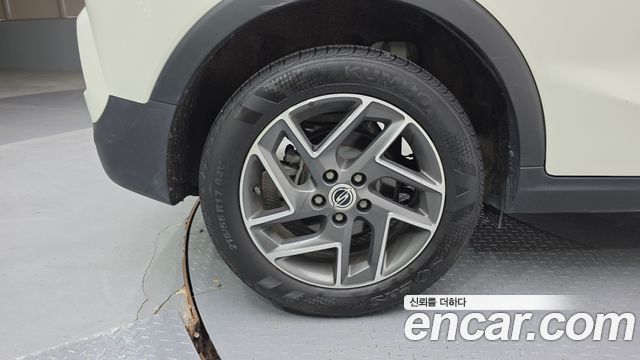 KG Mobility (SsangYong) Very New Tivoli Gasoline 1.5 2WD V3 2022 — фото 5