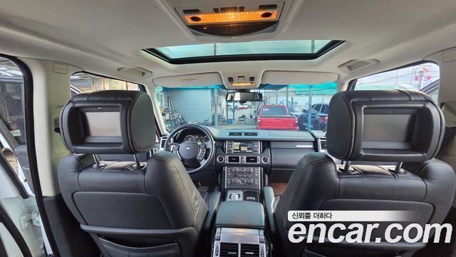 Land Rover Range Rover 4.4 TDV8 Vogue 2011 — фото 7