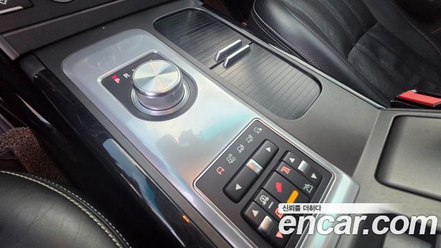Land Rover Range Rover 4.4 TDV8 Vogue 2011 — фото 9