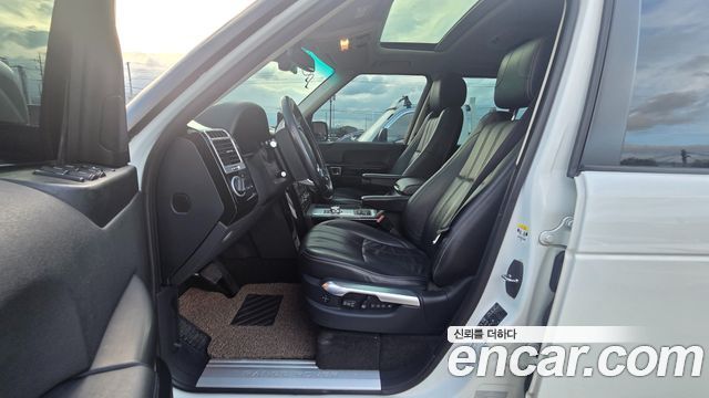 Land Rover Range Rover 4.4 TDV8 Vogue 2011 — фото 10