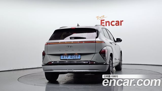 Hyundai Kona Electric (SX2) Long Range Premium 2023 — фото 4