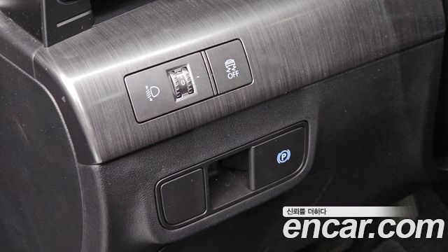 Hyundai Kona Electric (SX2) Long Range Premium 2023 — фото 13
