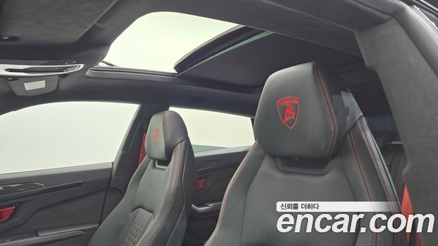 Lamborghini Urus 4.0 V8 SE 2025 — фото 16