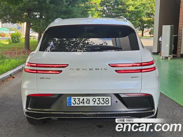 Genesis GV70 2.5T Gasoline AWD 2025 — фото 4